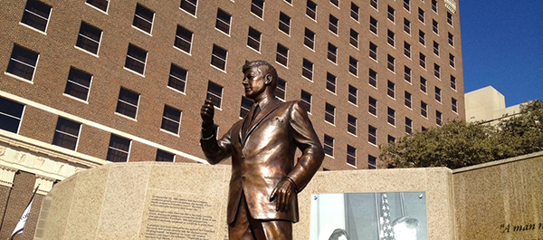 Hilton Fort Worth Co-Headquarter Hotel Statue